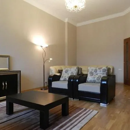 Apartman Luna 3 * كارلوفي فاري
