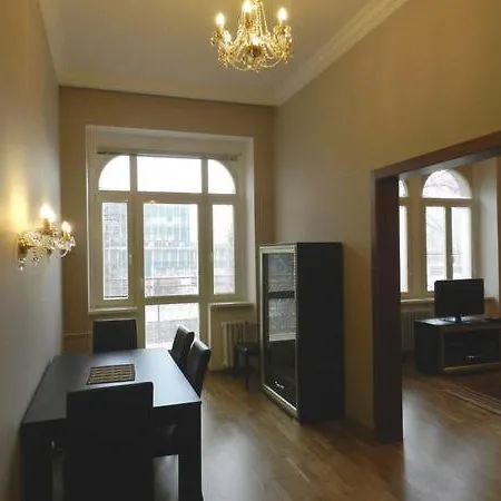 Apartman Luna 3 شقة