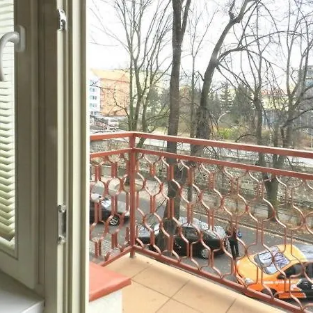 Apartman Luna 3 *