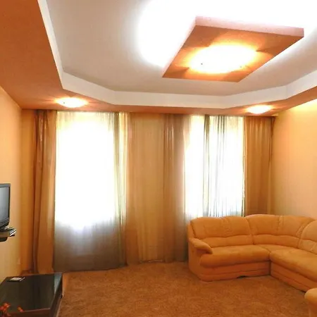 Apartman Luna 3 * كارلوفي فاري
